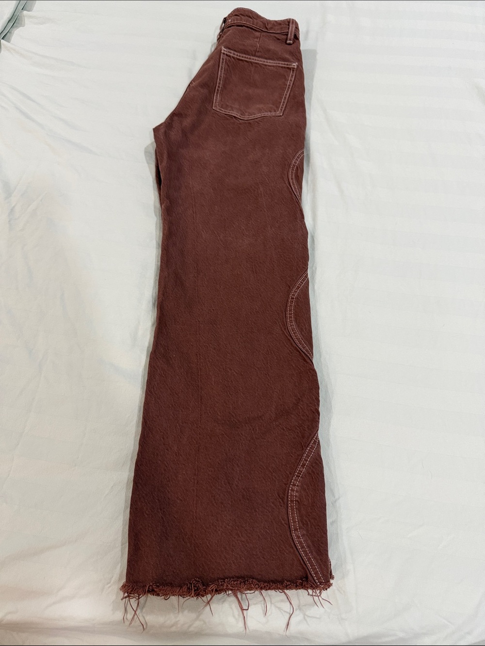 Zara Vintage High Waist Wide-Leg Jeans in Rust Brown with Raw Hem